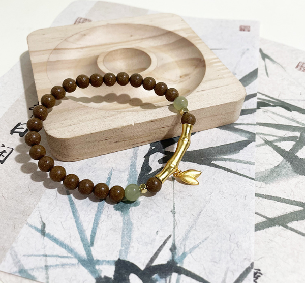 Bamboo knot lifting and fragrant bead bracelet